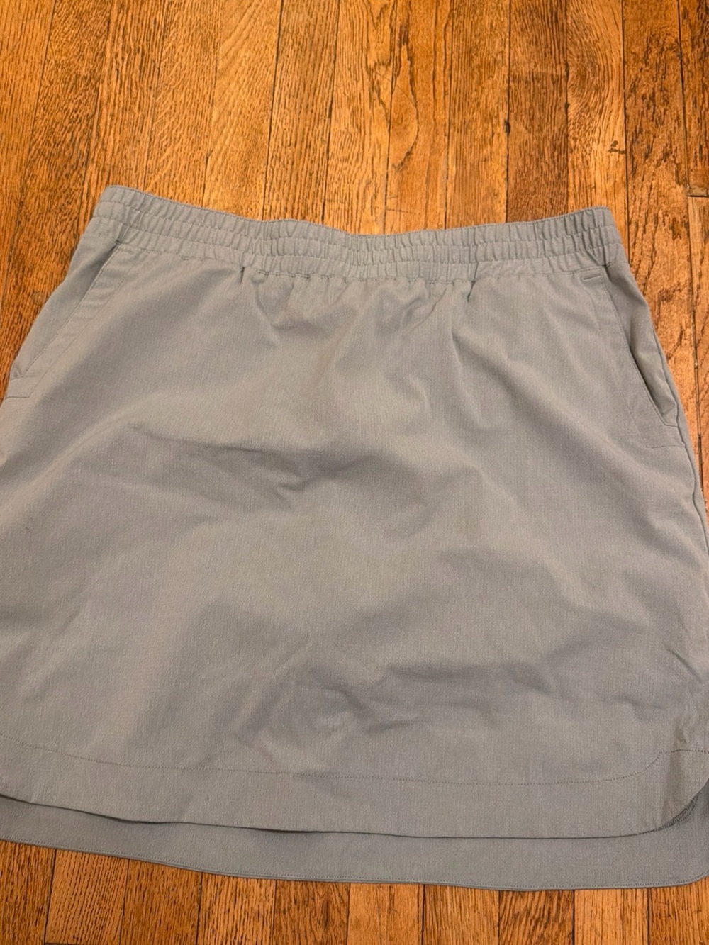Duluth Trading Co Light Gray Womens Elastic-Waist Skirt Skort